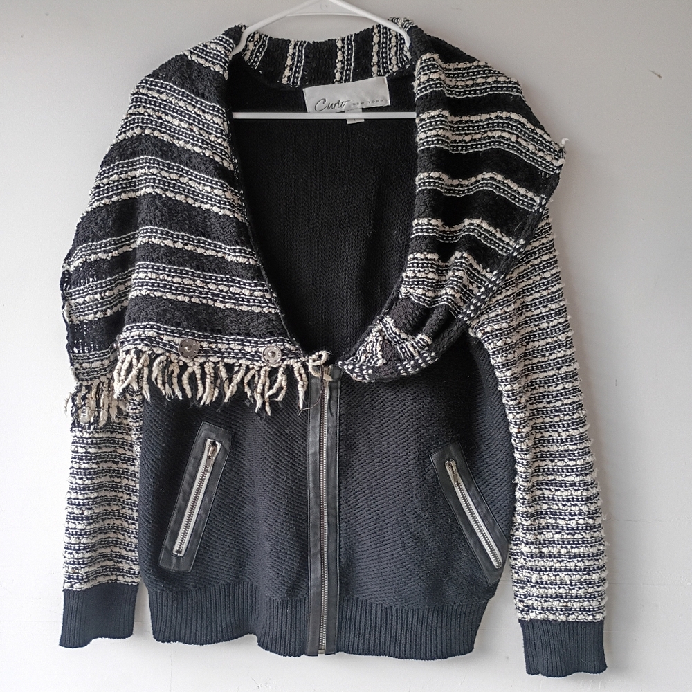 Curio New York Black & White Striped Fringe Knit Zip Jacket Size Large